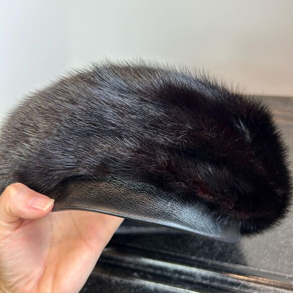 Vintage 60s/70s Genuine Fur Pom Top Beret - Picture 6 of 8
